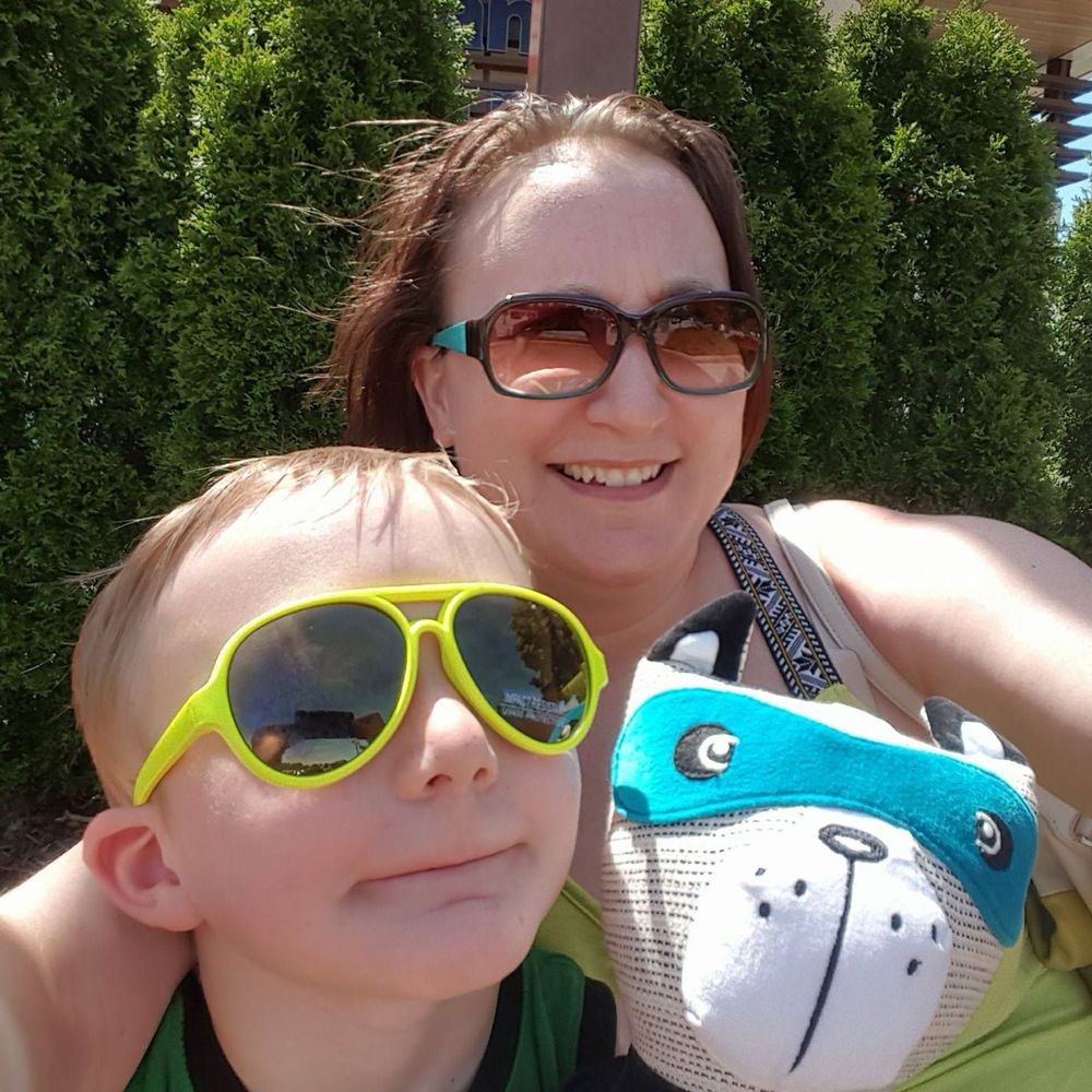 Meet your Posher, Melissa